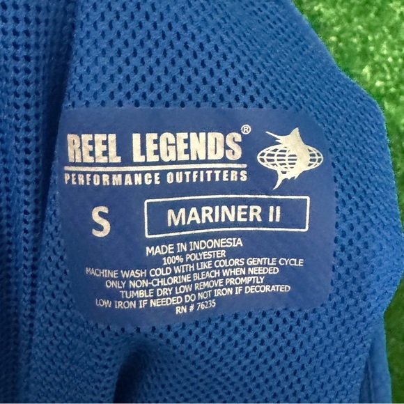 Reel Legends Blue Casual Button Down Shirt with Roll-Up Sleeves - Picture 2 of 4